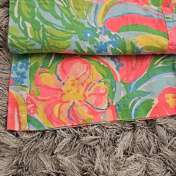EUC Lily Pulitzer "The Beach pant" 2 pair - Picture 10 of 14